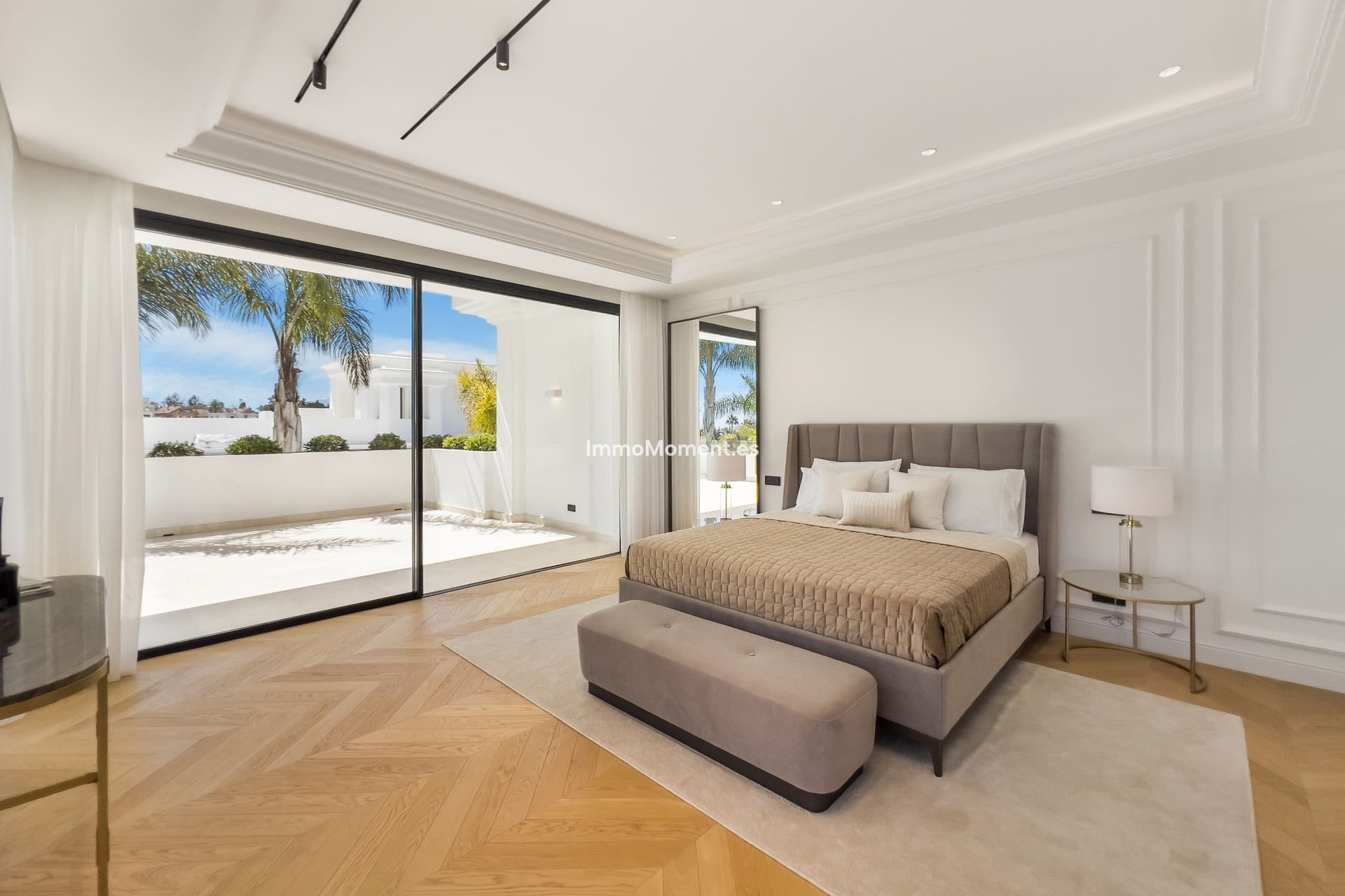 Obra nueva - Villa independiente - Marbella