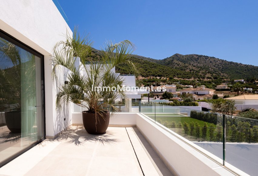 Obra nueva - Villa independiente - Mijas