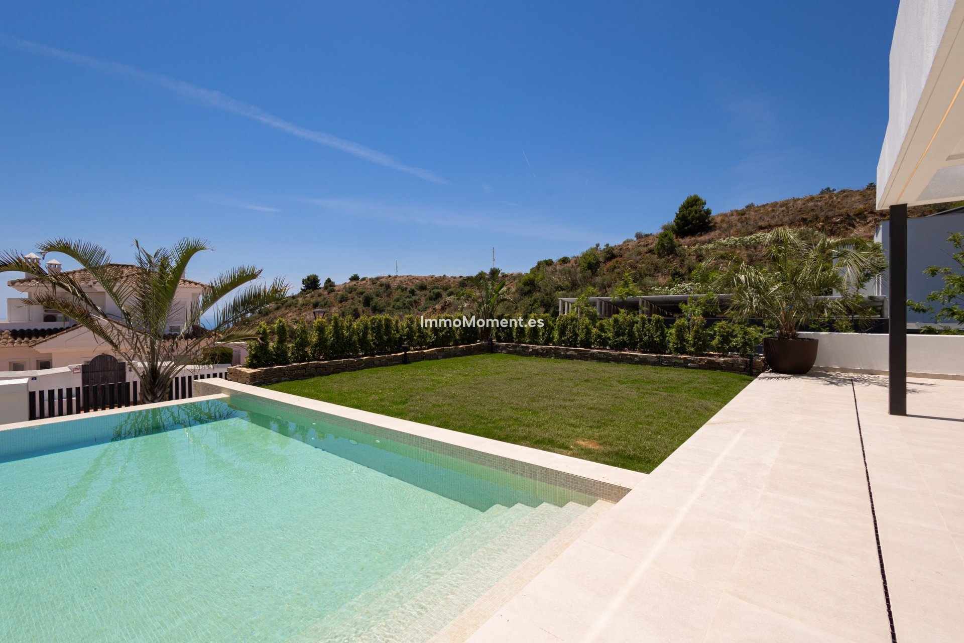 Obra nueva - Villa independiente - Mijas