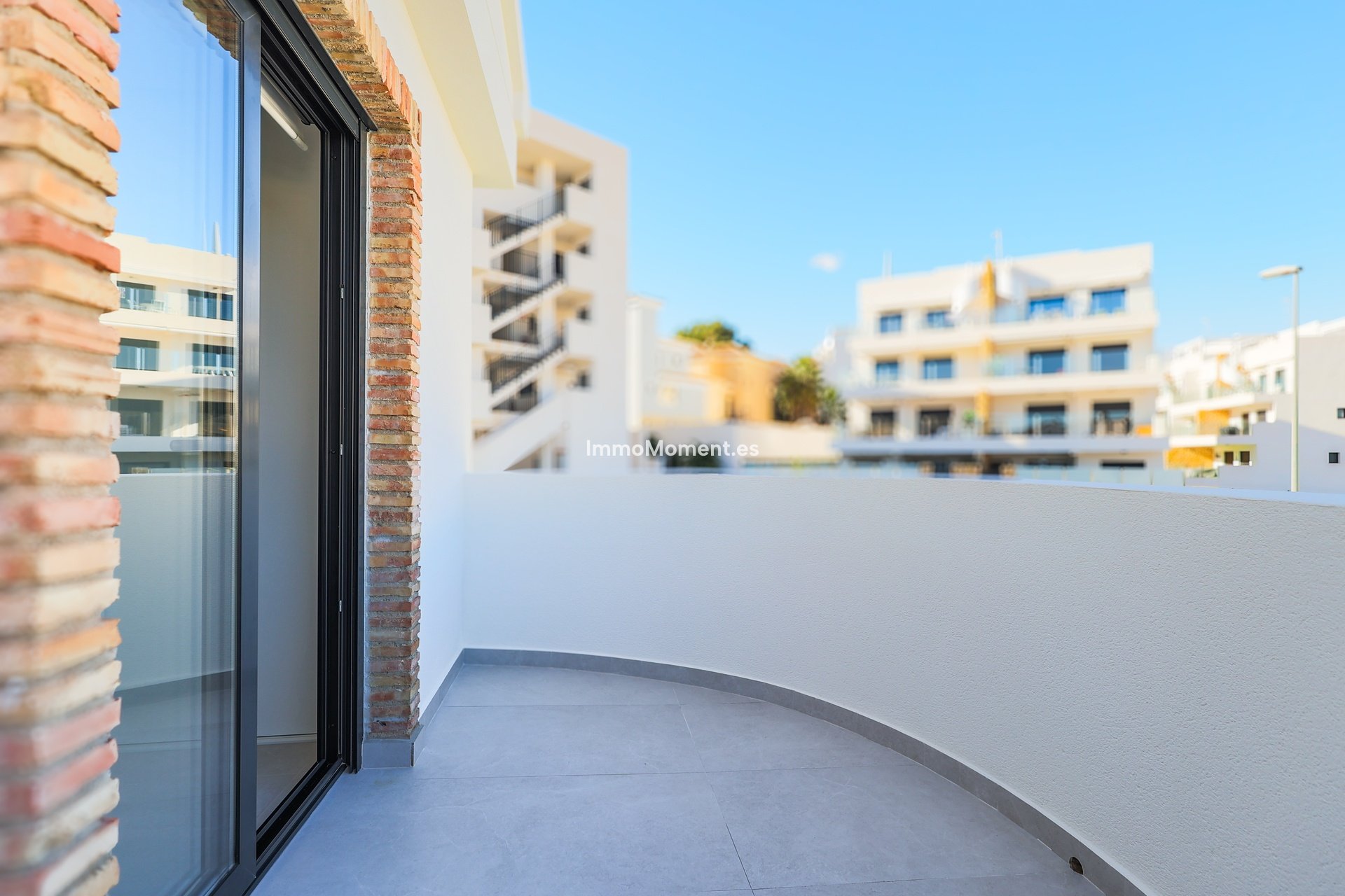 Obra nueva - Villa independiente - Orihuela Costa