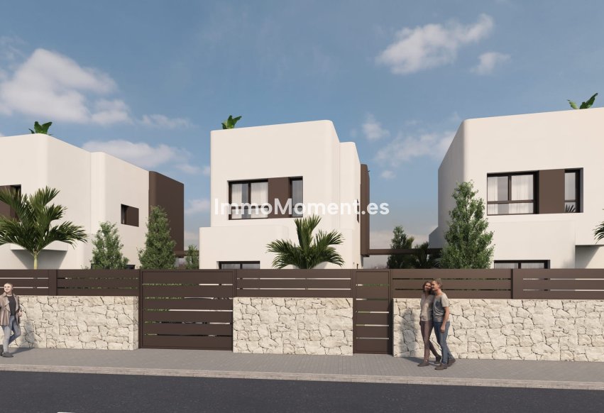 Obra nueva - Villa independiente - Pilar de la Horadada