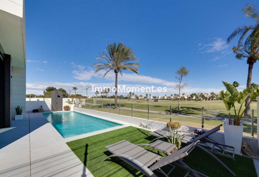 Obra nueva - Villa independiente - Pilar de la Horadada