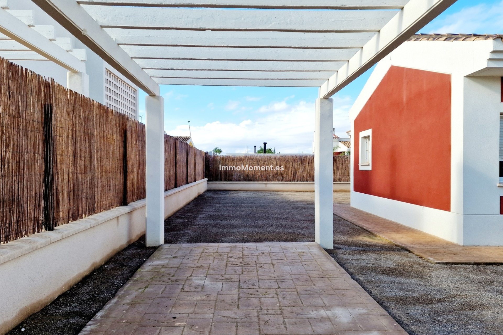 Obra nueva - Villa independiente - Purias