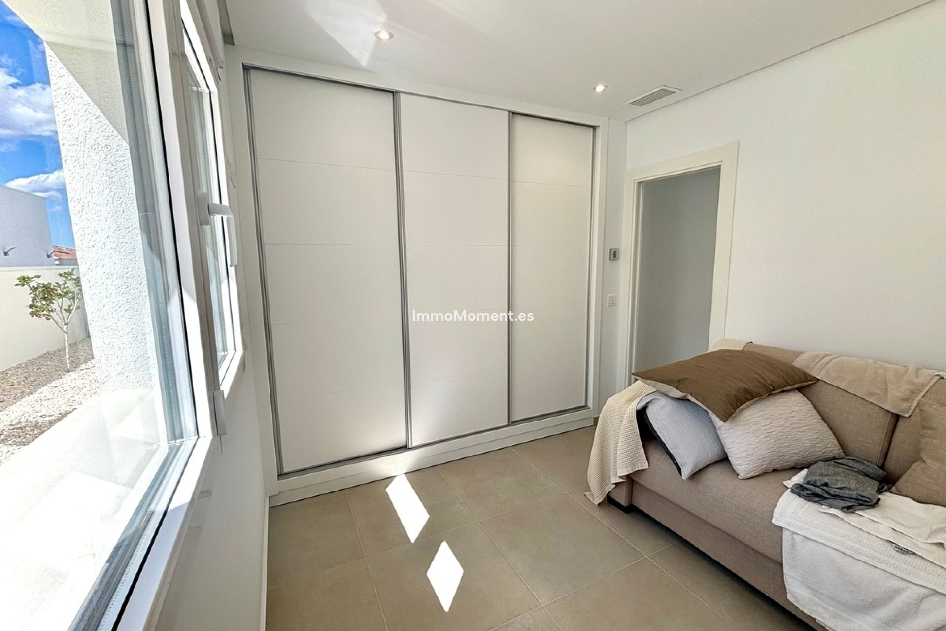 Obra nueva - Villa independiente - Rojales