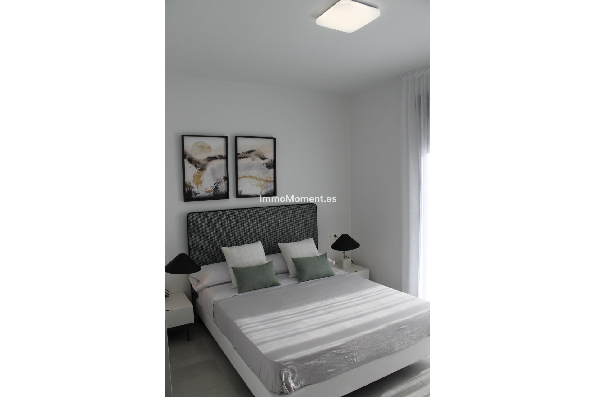 Obra nueva - Villa independiente - Roldán