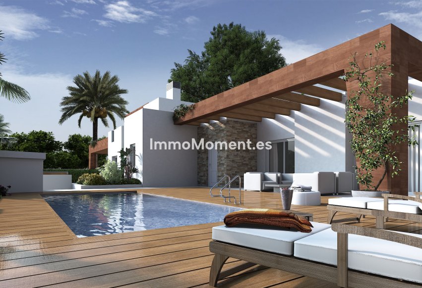 Obra nueva - Villa independiente - Torrevieja
