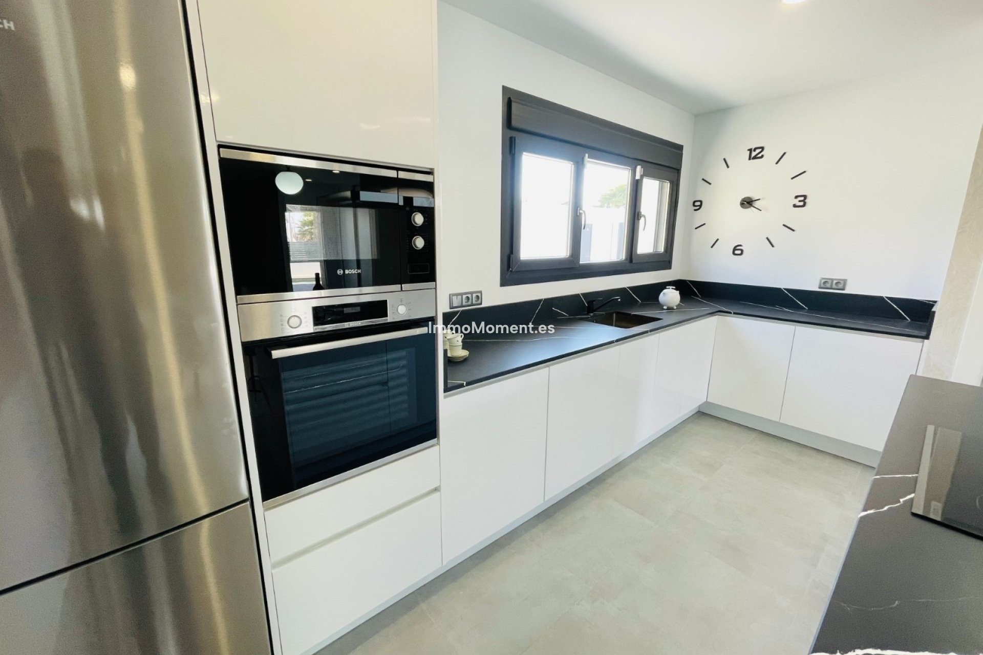 Obra nueva - Villa independiente - Torrevieja