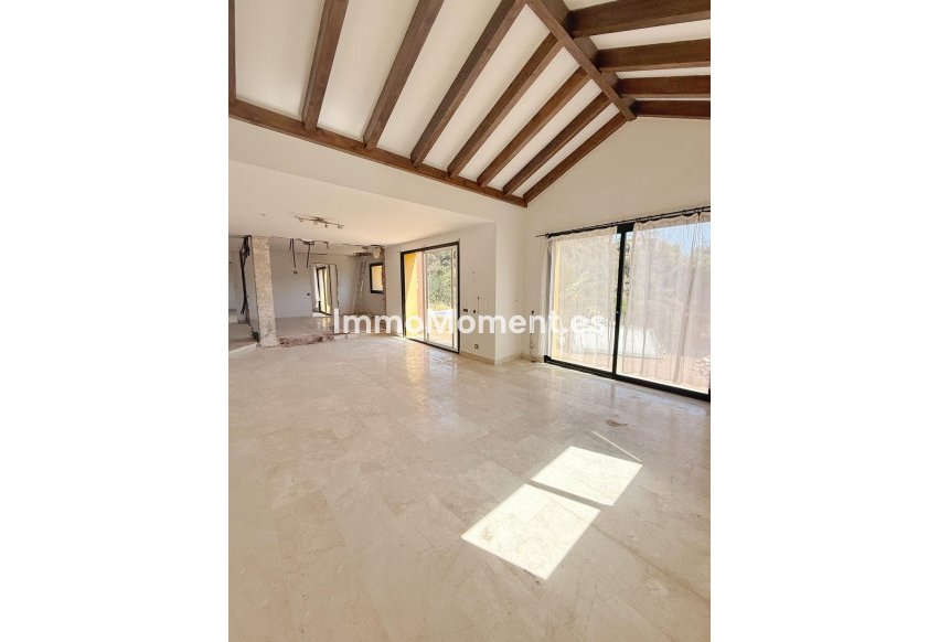 Obra nueva - Villa - Marbella - Elviria