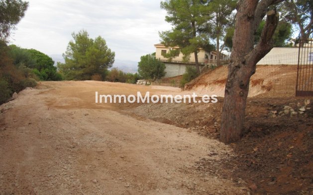 Perceel - Bestaande woning - Binnenland  - Alhaurín de la Torre