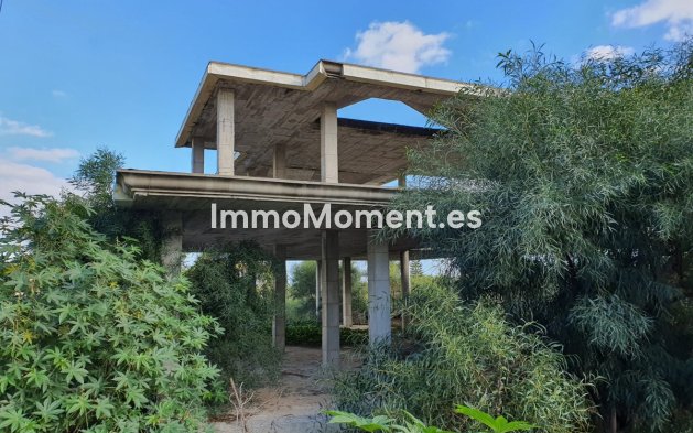 Perceel - Bestaande woning - Estepona  - Estepona Centro