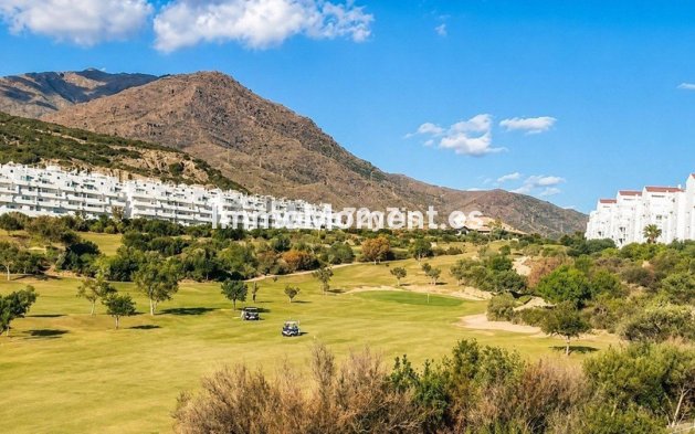 Plot - Resale - Estepona - Valle Romano