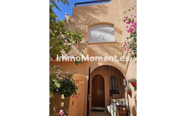 Reihenhaus - Wiederverkauf - Estepona  - Atalaya