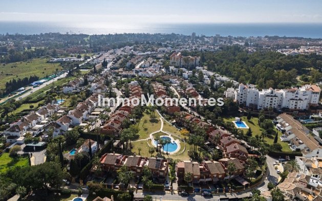 Reihenhaus - Wiederverkauf - Estepona  - Atalaya