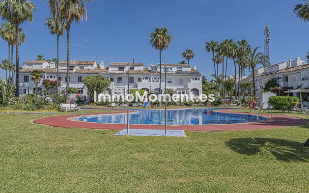 Reihenhaus - Wiederverkauf - Estepona  - Atalaya