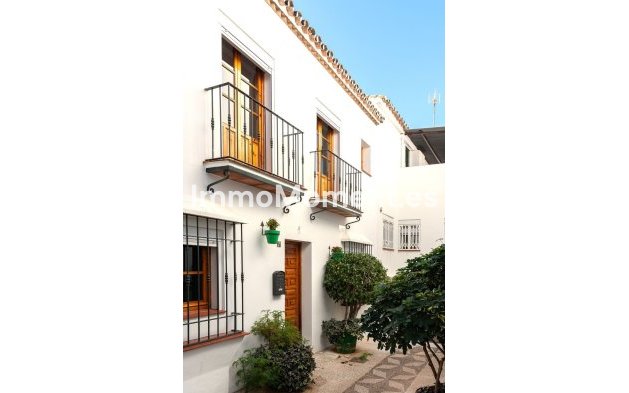 Reihenhaus - Wiederverkauf - Estepona  - Estepona Centro
