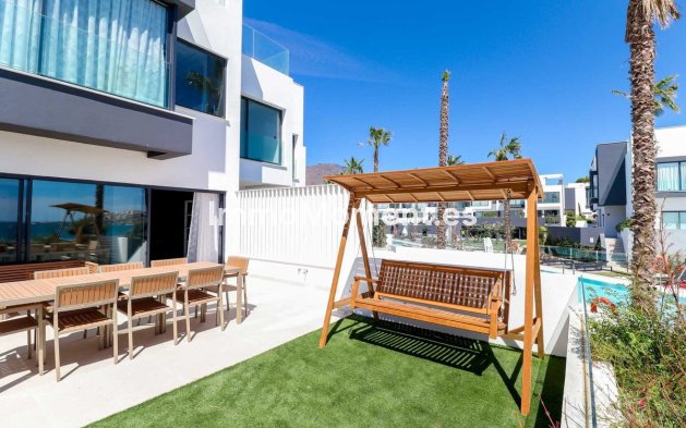 Reihenhaus - Wiederverkauf - Estepona  - Estepona Centro