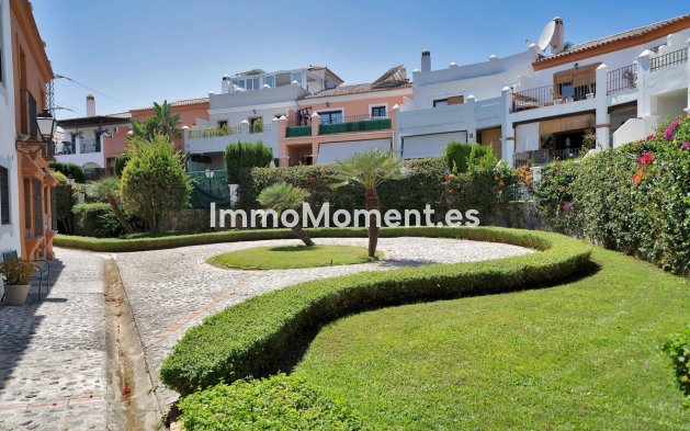 Reihenhaus - Wiederverkauf - Estepona  - Estepona Centro