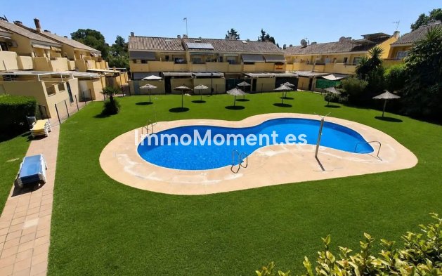 Reihenhaus - Wiederverkauf - Estepona  - Estepona Centro