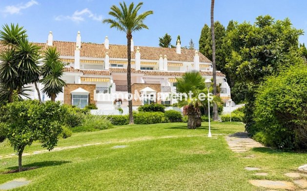 Reihenhaus - Wiederverkauf - Estepona  - New Golden Mile