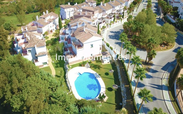 Reihenhaus - Wiederverkauf -   Inländisch - Lauro Golf