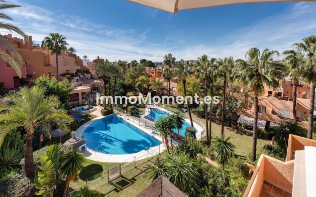 Reihenhaus - Wiederverkauf - Marbella - Nueva Andalucía