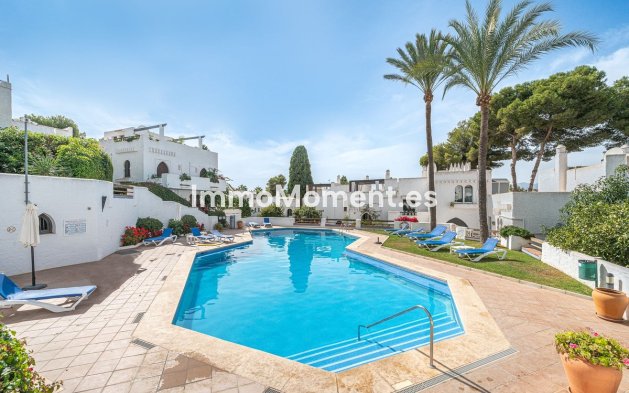 Reihenhaus - Wiederverkauf - Marbella - Nueva Andalucía