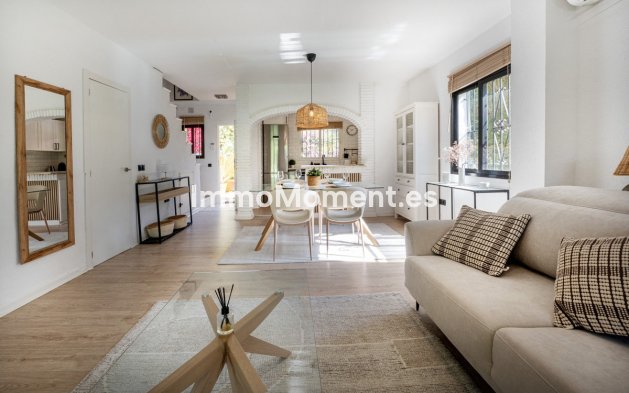 Reihenhaus - Wiederverkauf - Mijas Costa - Calahonda