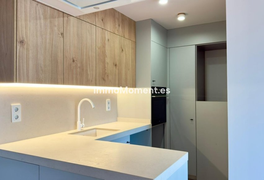 Resale - Apartment - Alicante - Alicante Centro