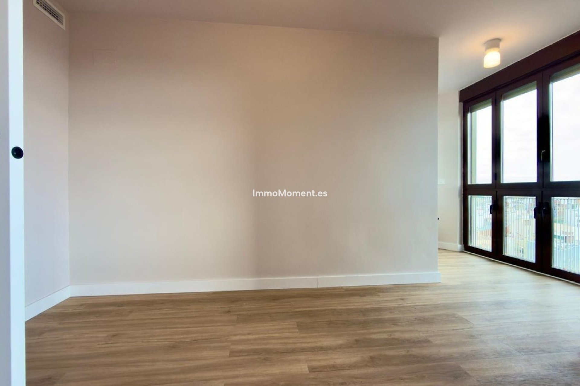 Resale - Apartment - Alicante - Alicante Centro