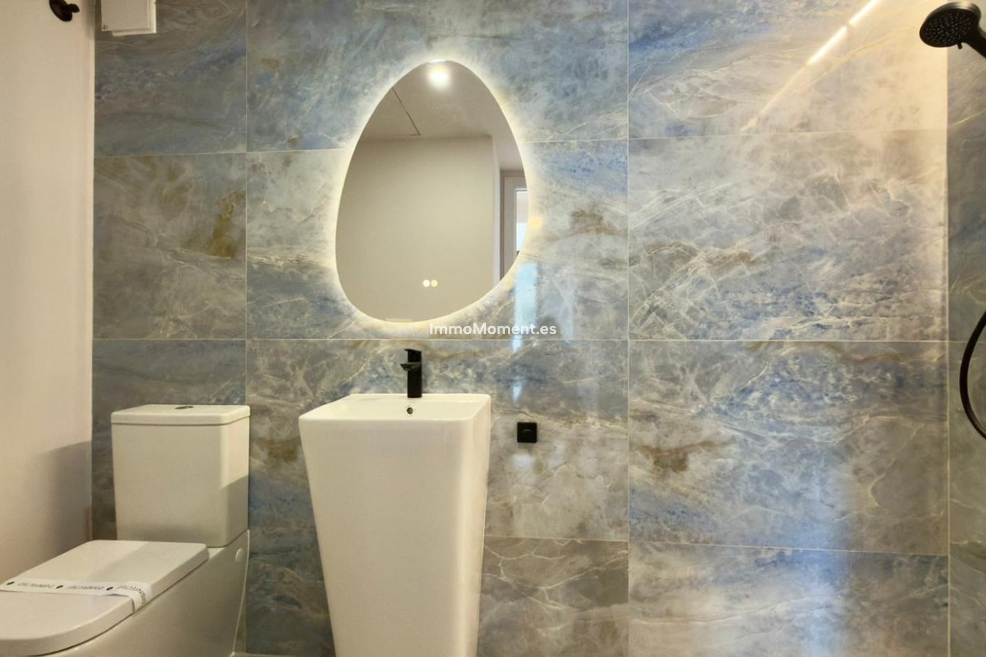 Resale - Apartment - Alicante - Alicante Centro