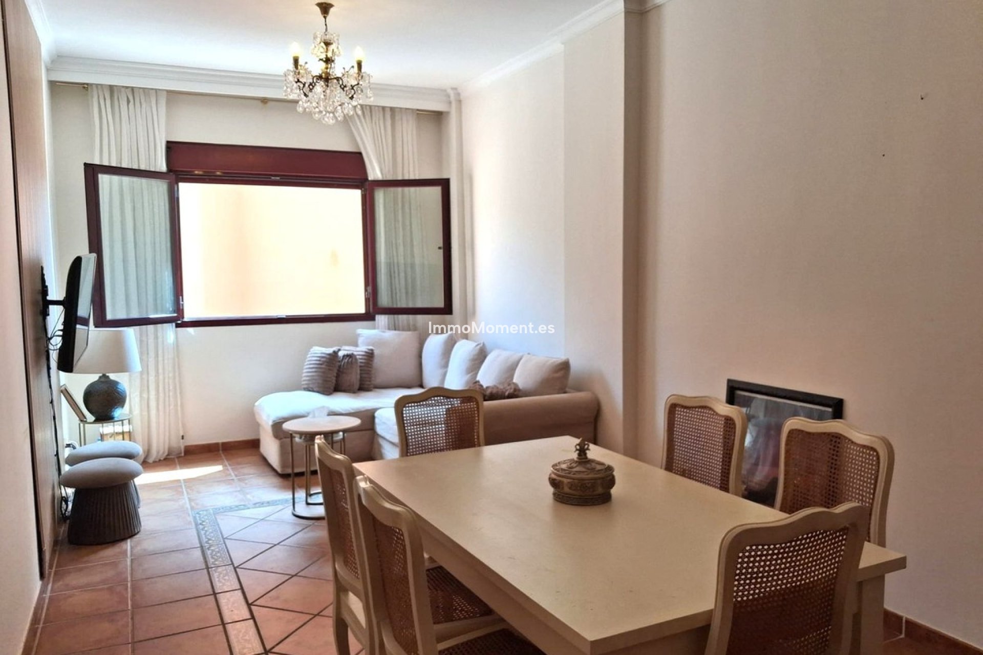 Resale - Apartment - Benahavís - Benahavís Centro