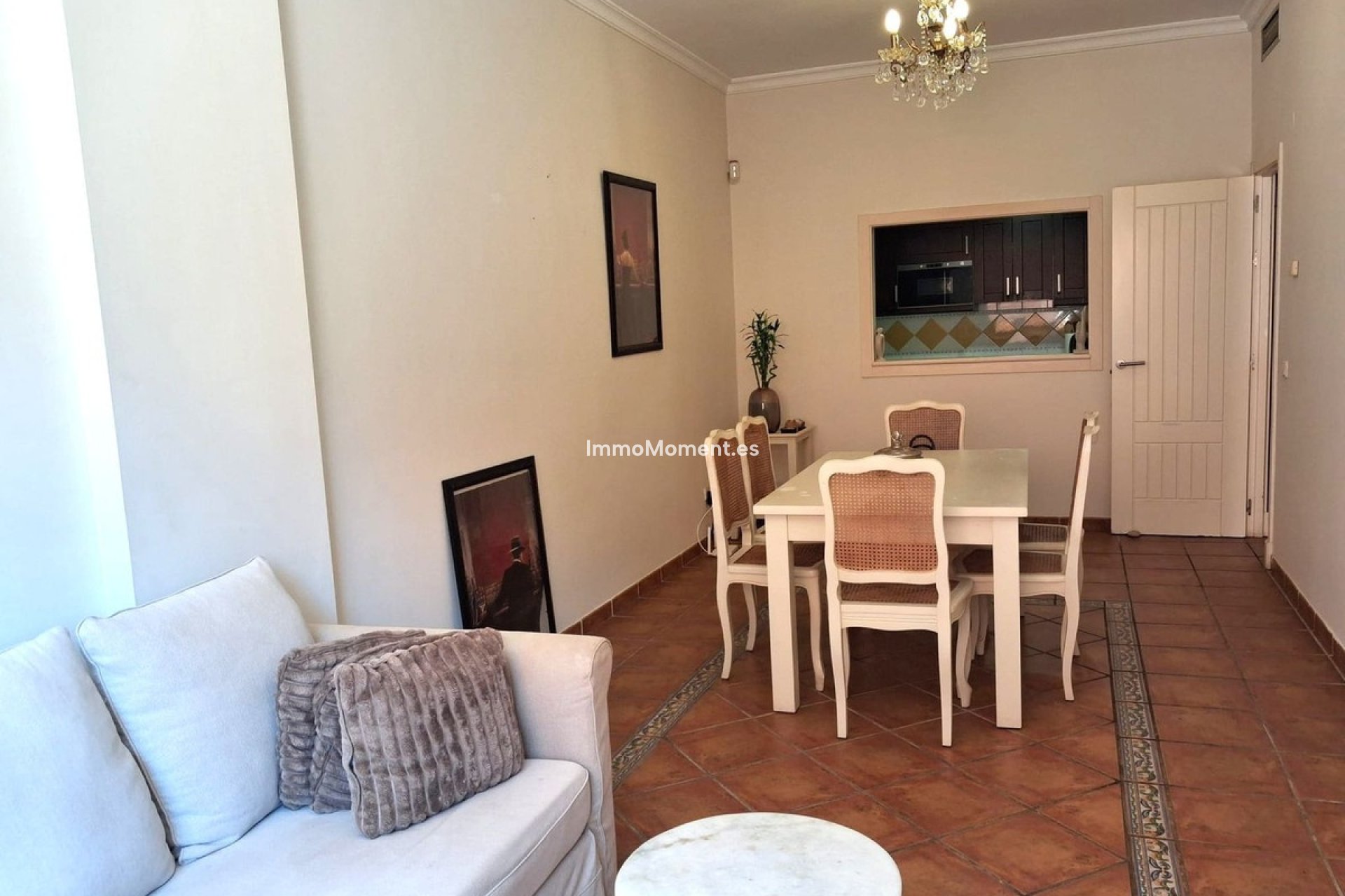 Resale - Apartment - Benahavís - Benahavís Centro