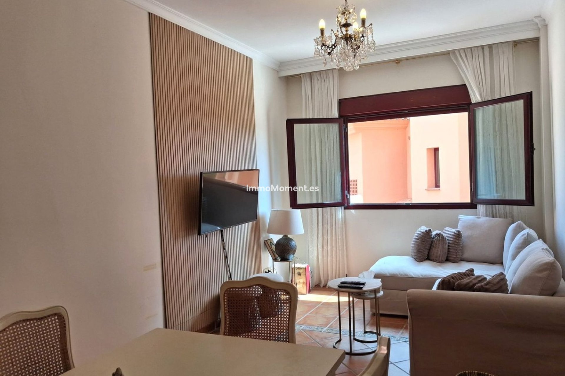 Resale - Apartment - Benahavís - Benahavís Centro