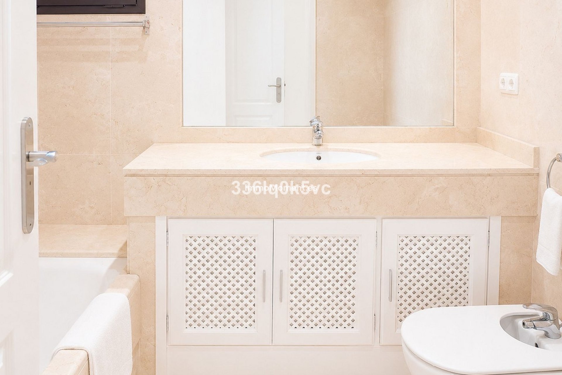Resale - Apartment - Benahavís - Benahavís Centro