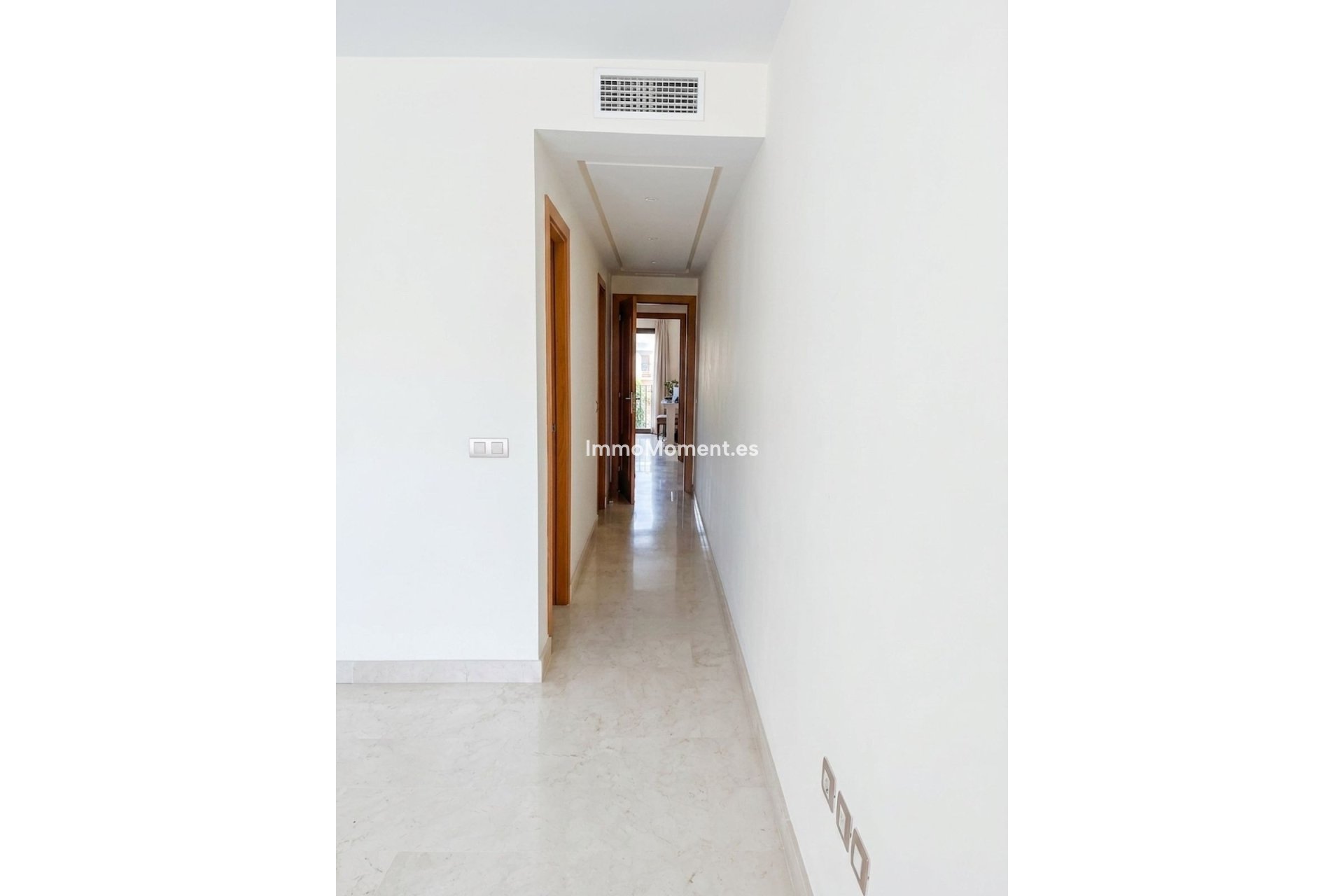 Resale - Apartment - Benahavís - Benahavís Centro