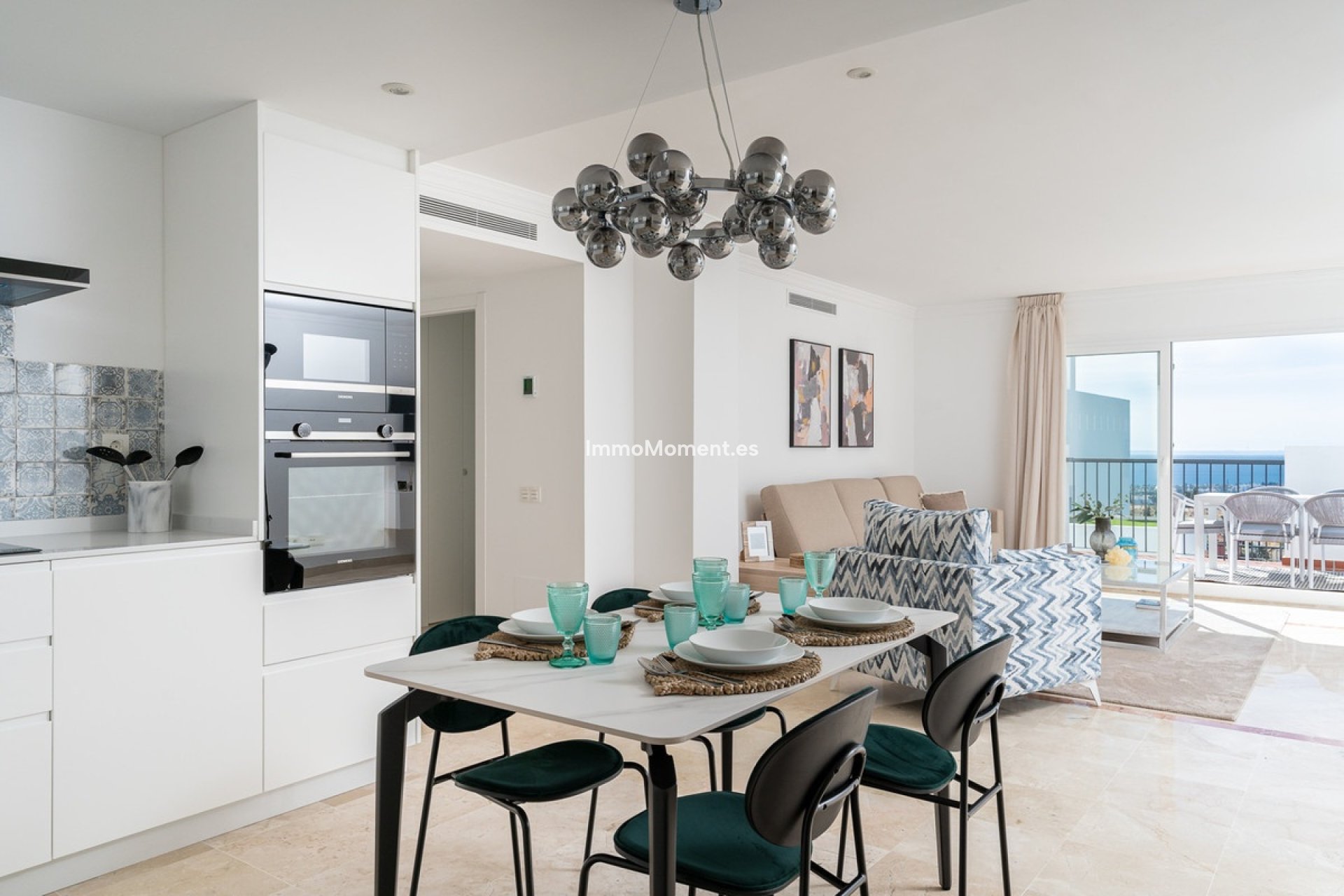 Resale - Apartment - Benahavís - Benahavís Centro