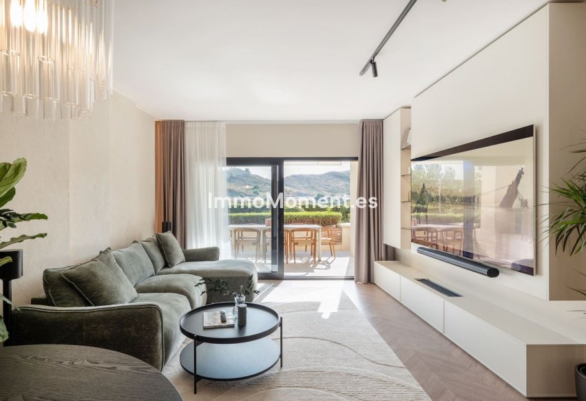 Resale - Apartment - Benahavís - Benahavís Centro