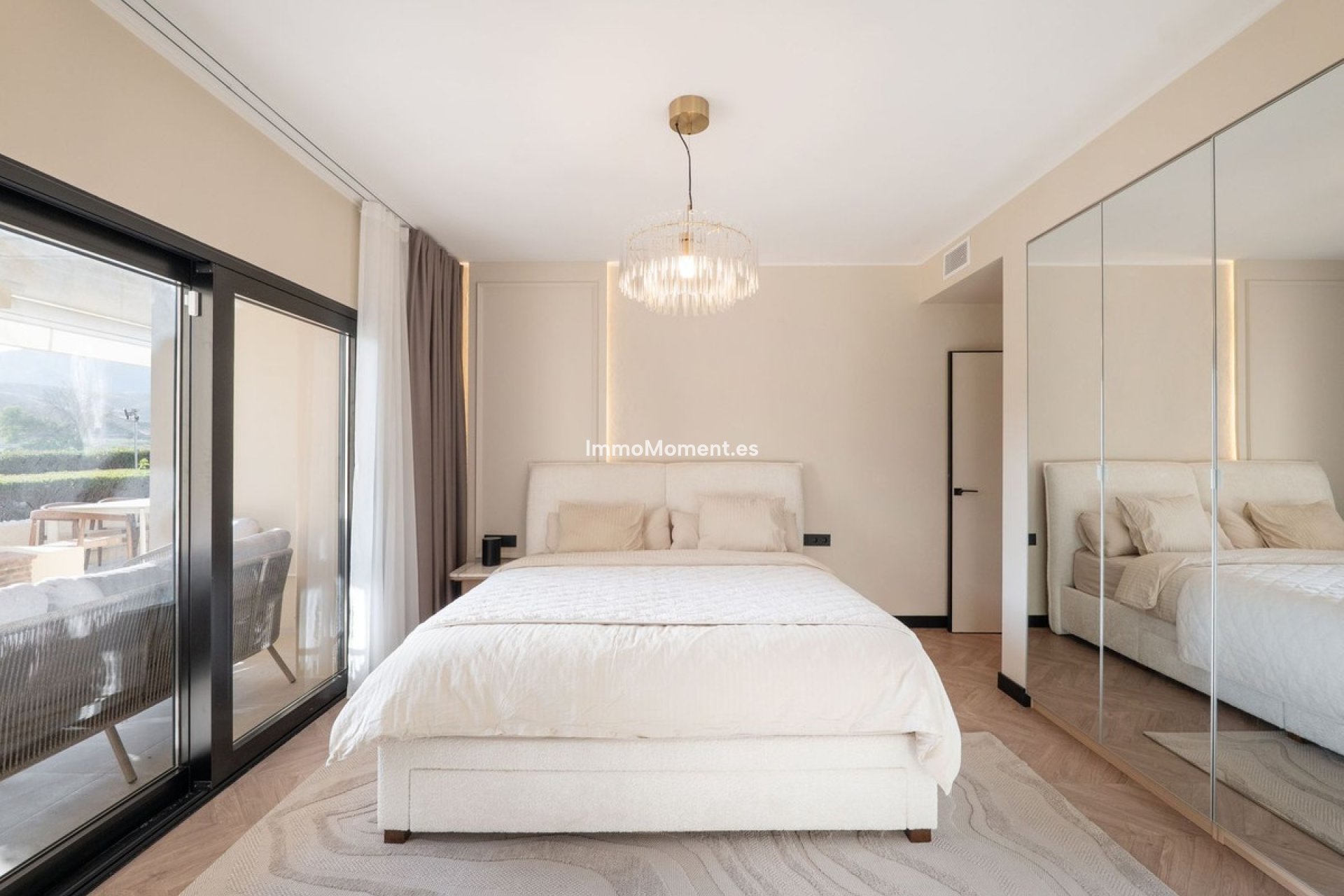 Resale - Apartment - Benahavís - Benahavís Centro