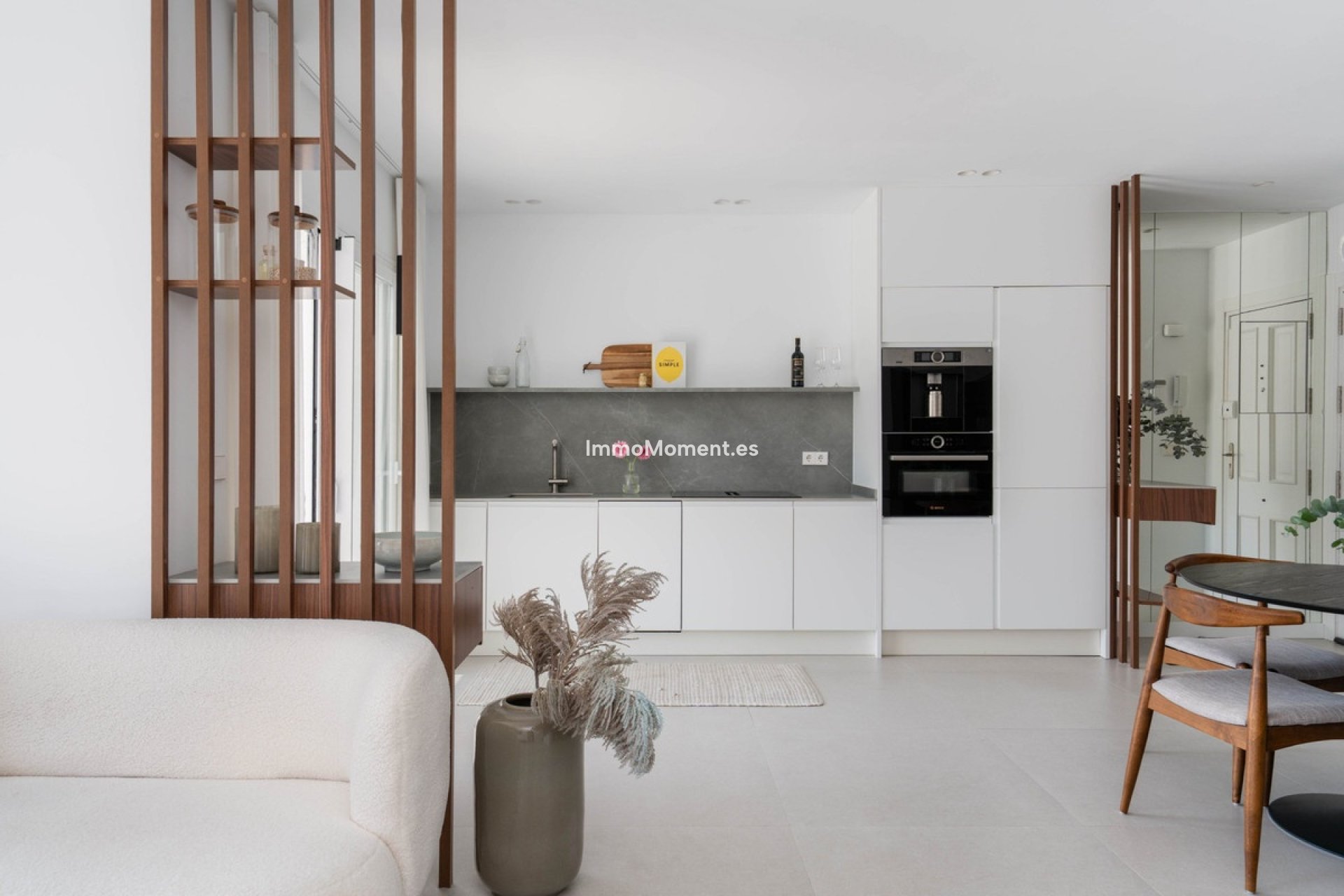 Resale - Apartment - Benahavís - Benahavís Centro