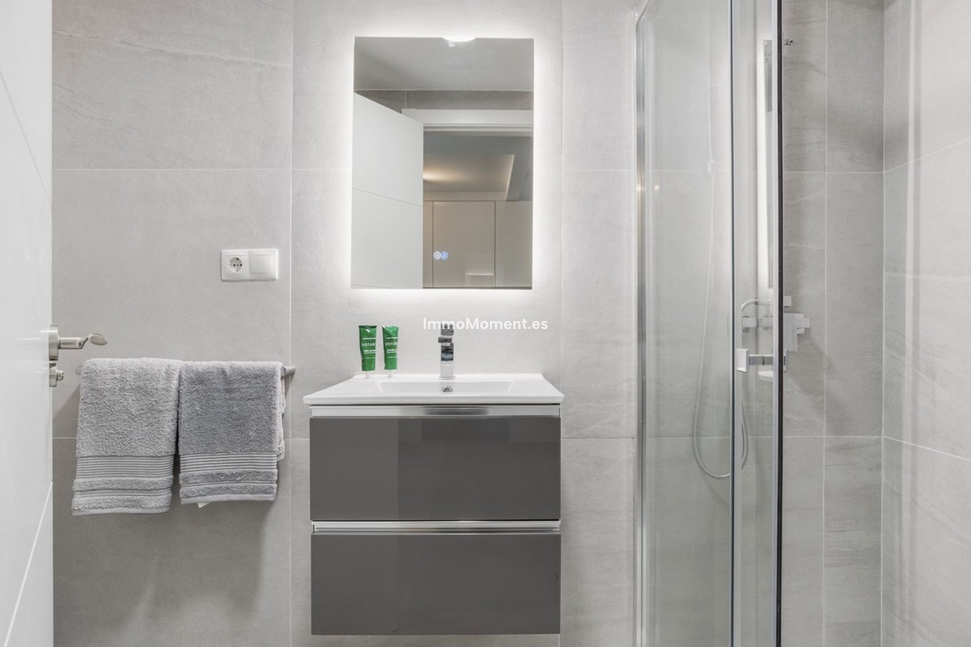 Resale - Apartment - Benahavís - Benahavís Centro