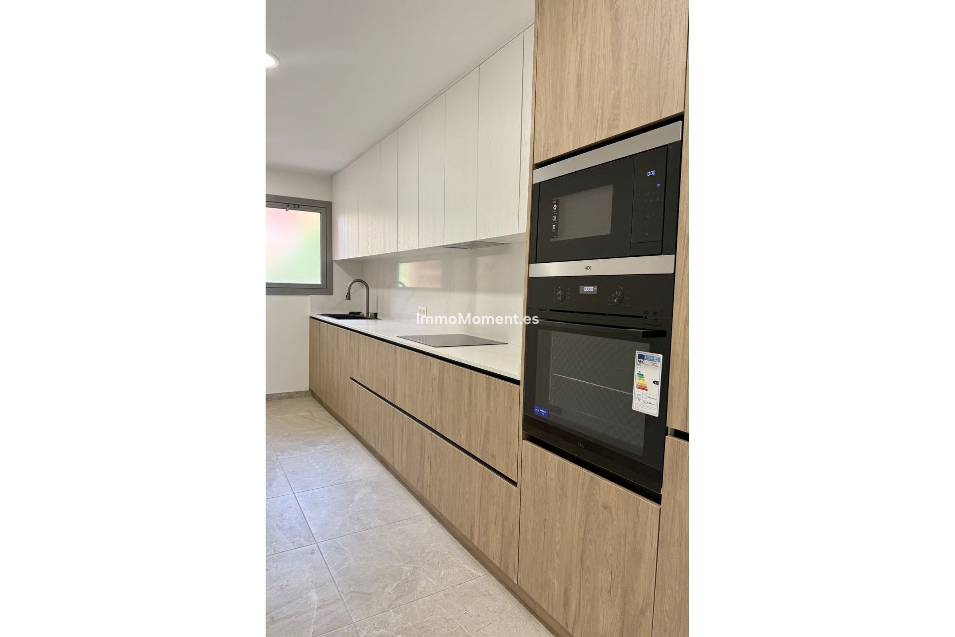 Resale - Apartment - Benahavís - Benahavís Centro
