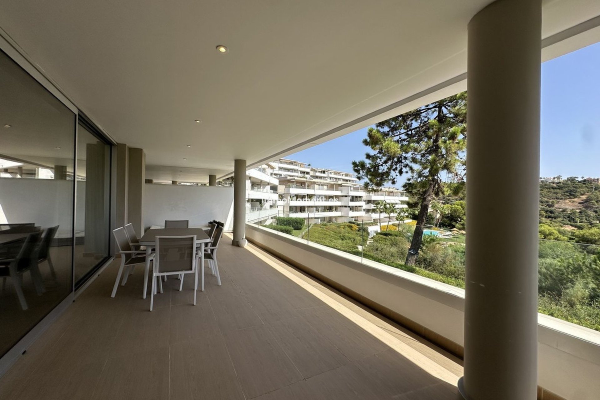 Resale - Apartment - Benahavís - Benahavís Centro