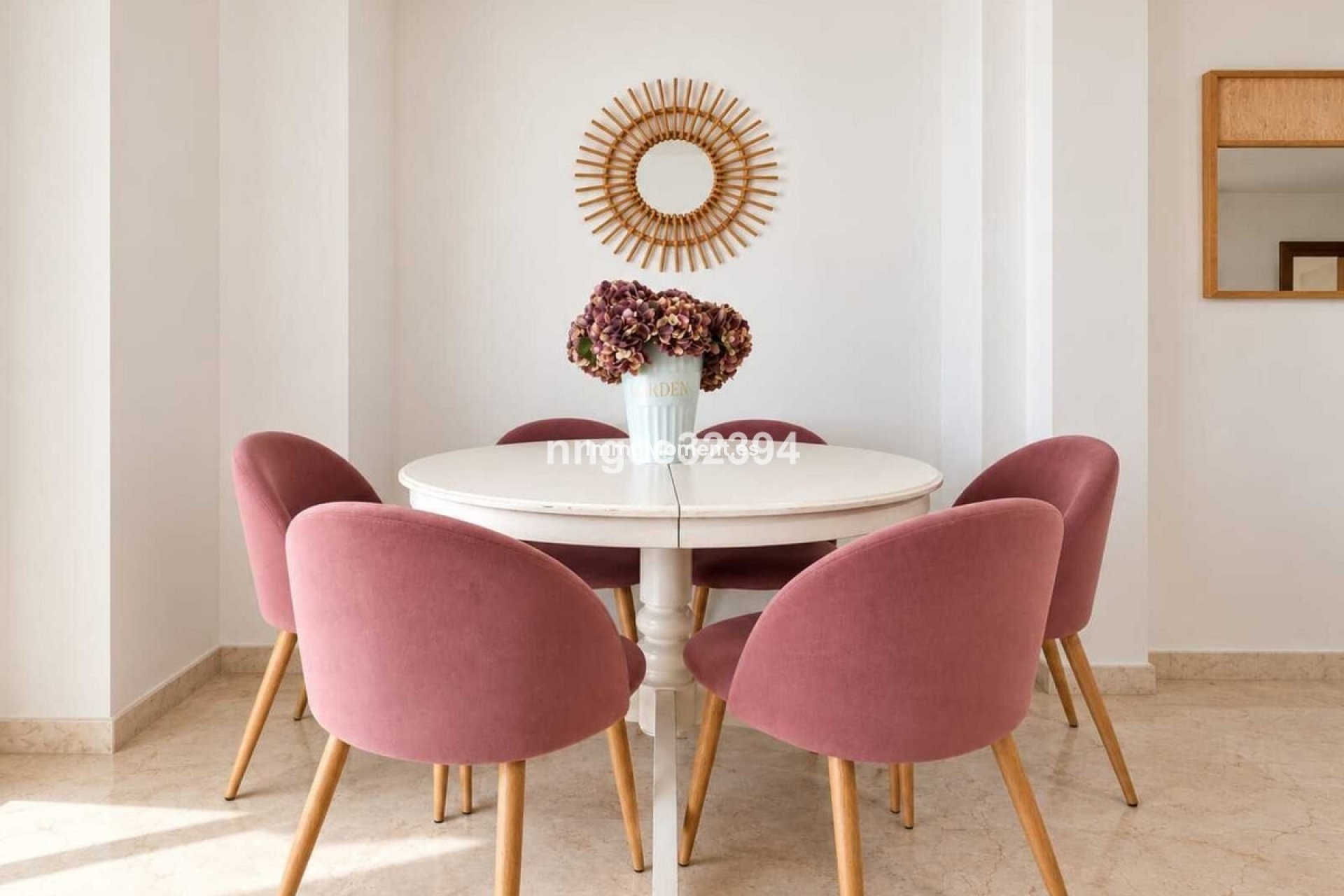 Resale - Apartment - Benahavís - Benahavís Centro