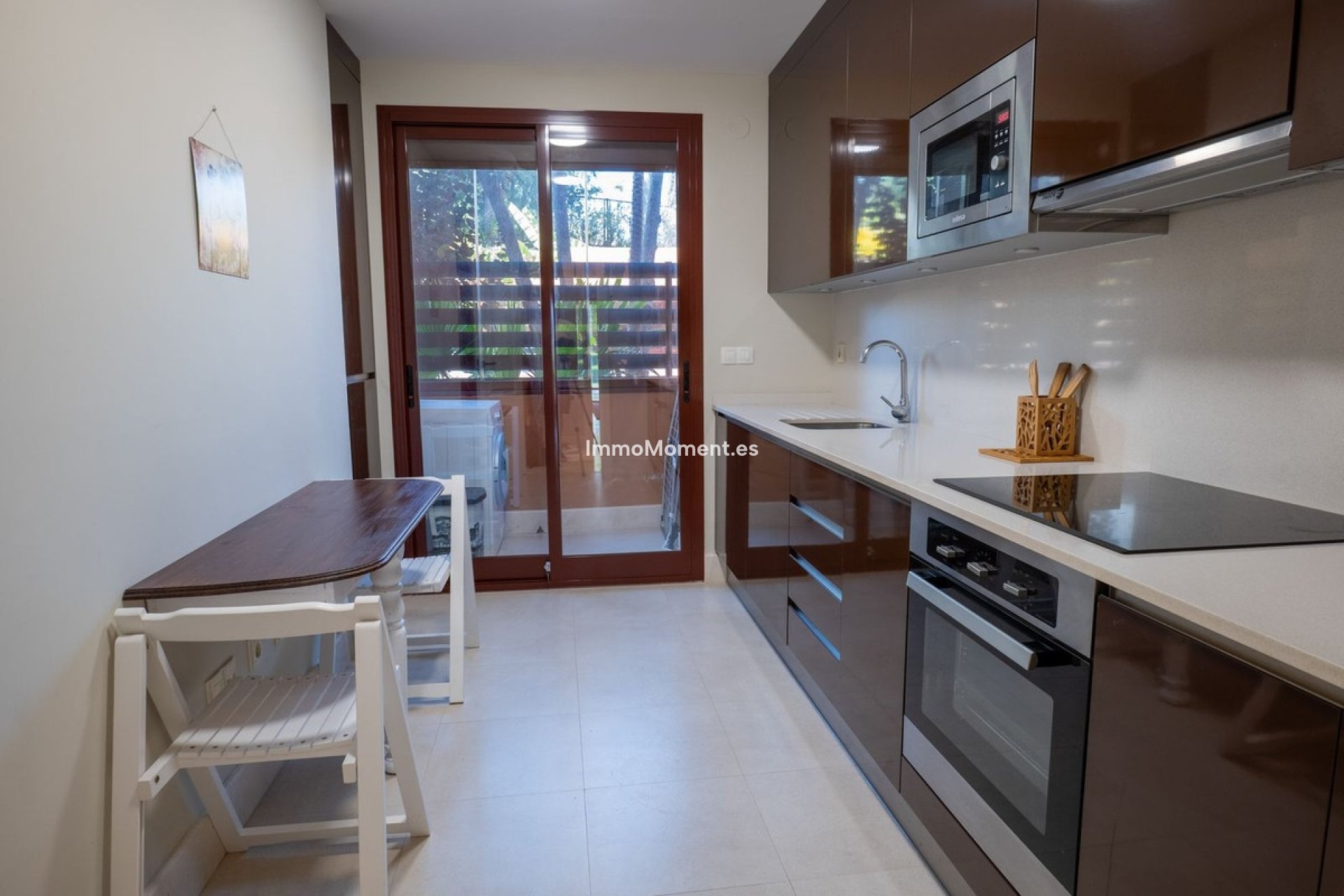 Resale - Apartment - Benahavís - Benahavís Centro