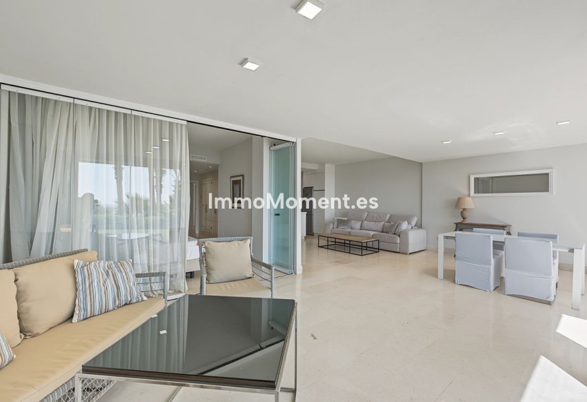 Resale - Apartment - Benahavís - Benahavís Centro