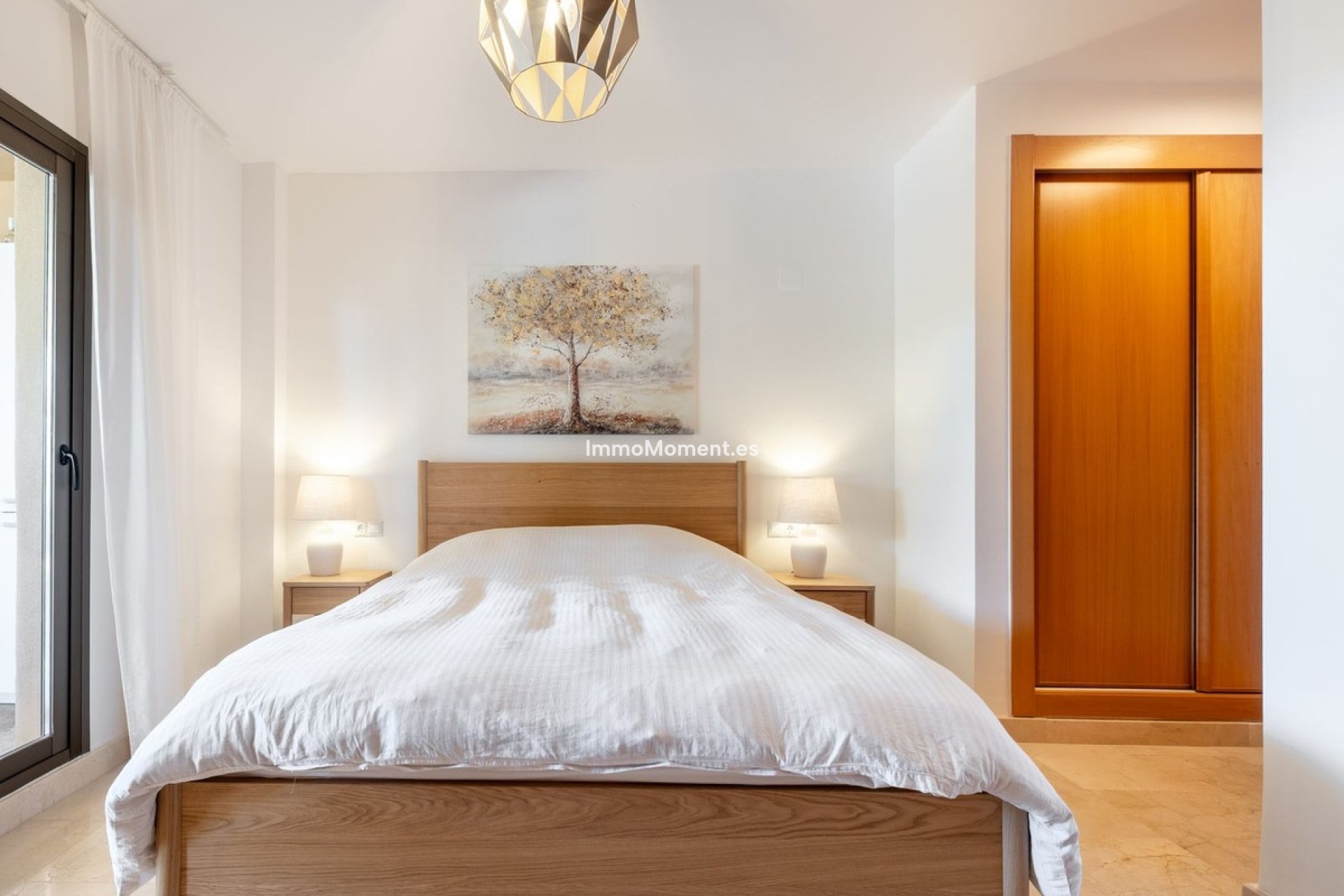 Resale - Apartment - Benahavís - Benahavís Centro