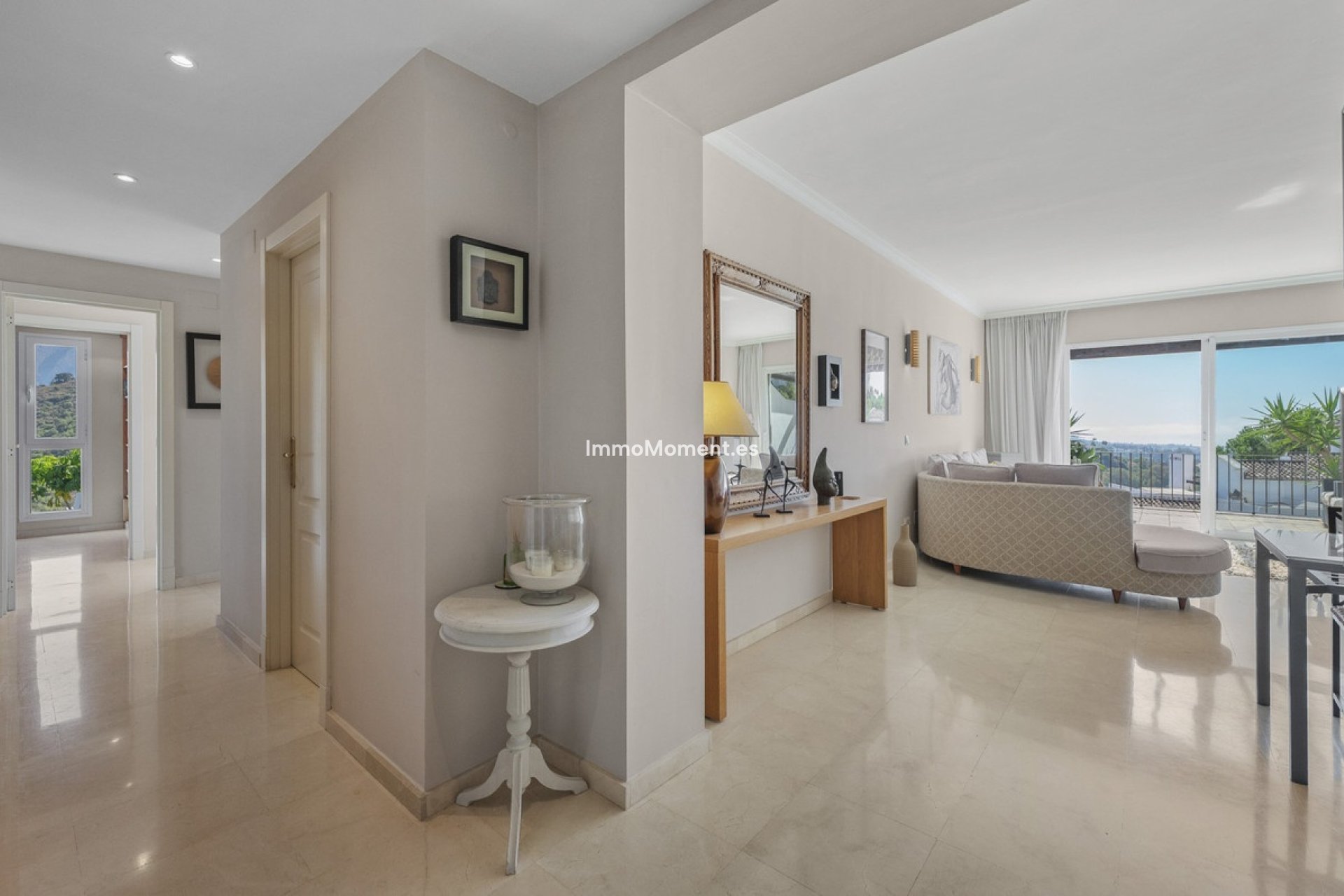 Resale - Apartment - Benahavís - Benahavís Centro
