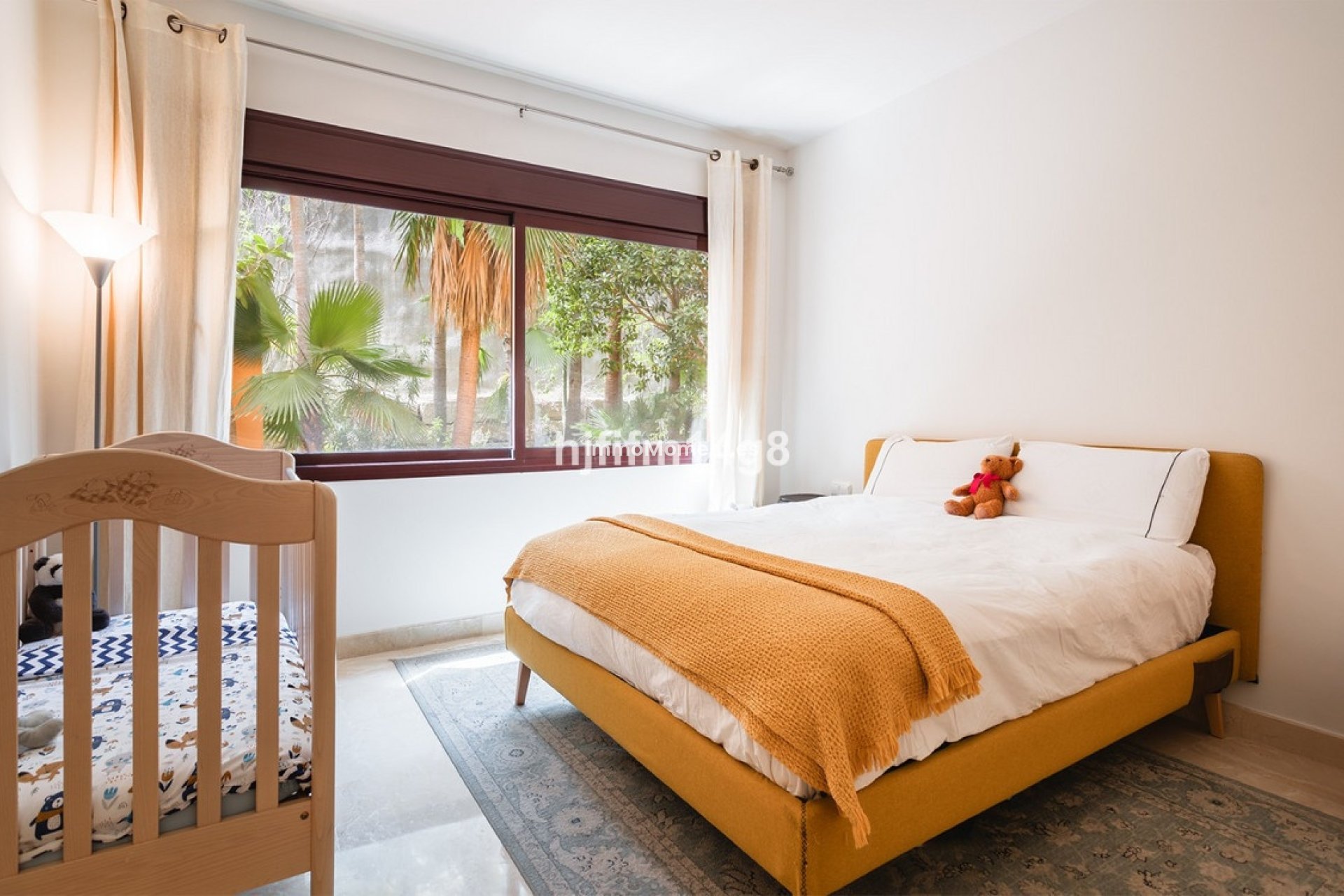 Resale - Apartment - Benahavís - Benahavís Centro