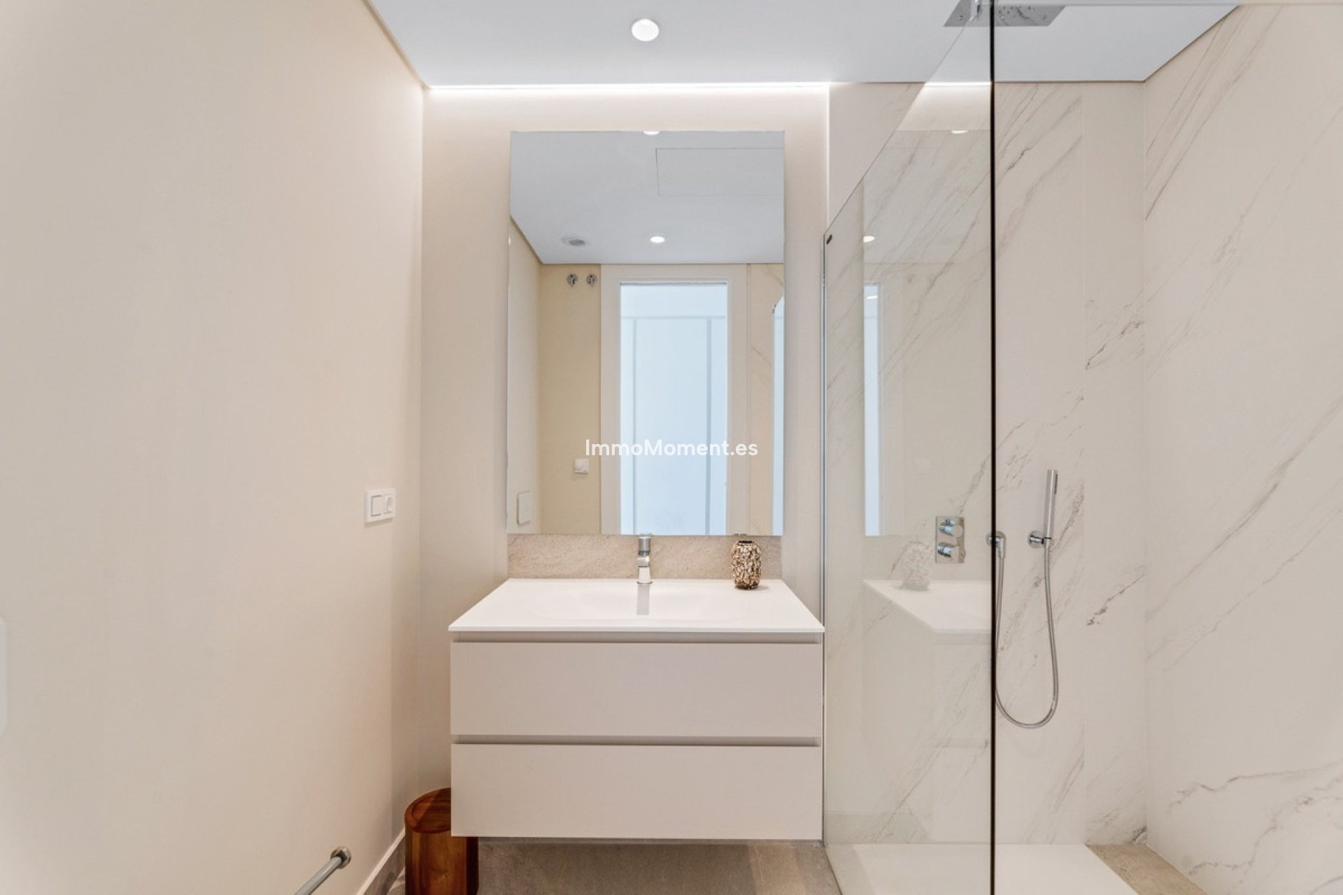Resale - Apartment - Benahavís - Benahavís Centro