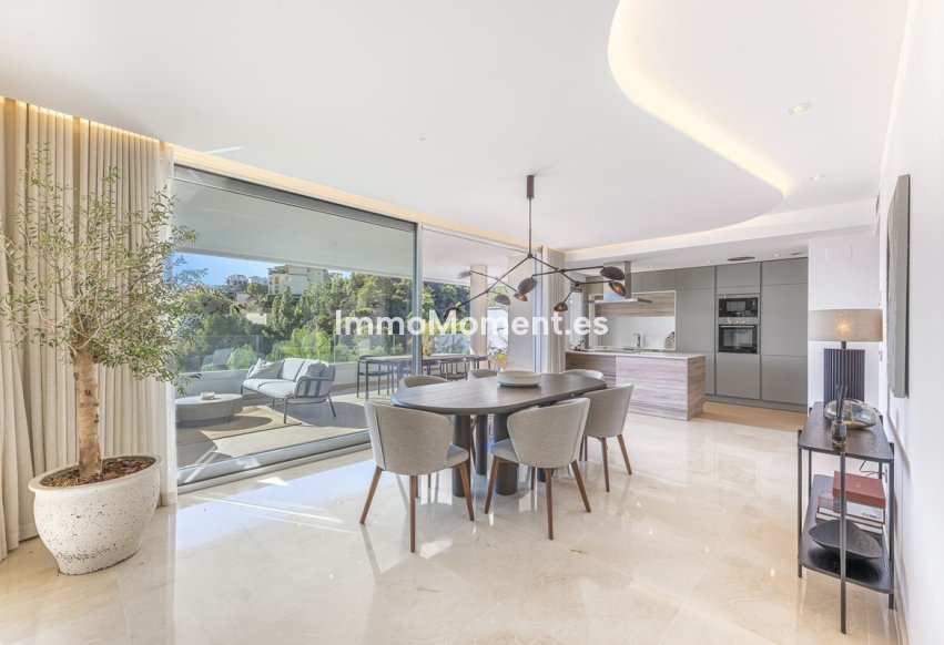 Resale - Apartment - Benahavís - Benahavís Centro
